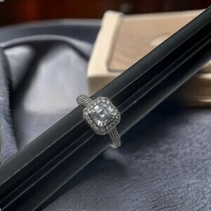 Sterling Silver 925 White Sapphire CZ Art Deco Style Halo Ring Size 6.75